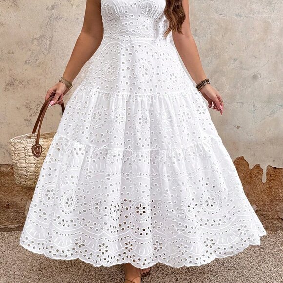 White Boho Casual Women's Plus Size Spaghetti Strap Fitted Long Dress - Picture 5 of 6